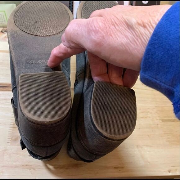 Sonoma Lifestyle Sz 6 M Gray & black Booties - Picture 5 of 6